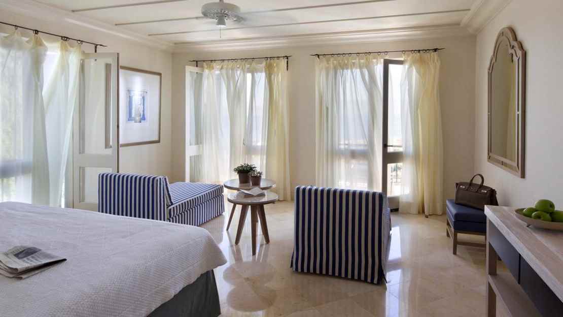 Studio Suite with Sea View